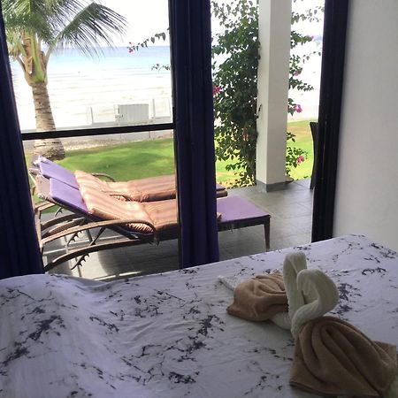 Bamboobeachvilla1 Ac New Oceanfront Pool Sunsetview Garden Kitchen Satellite Starlink Wi-Fi Dimiao Eksteriør billede