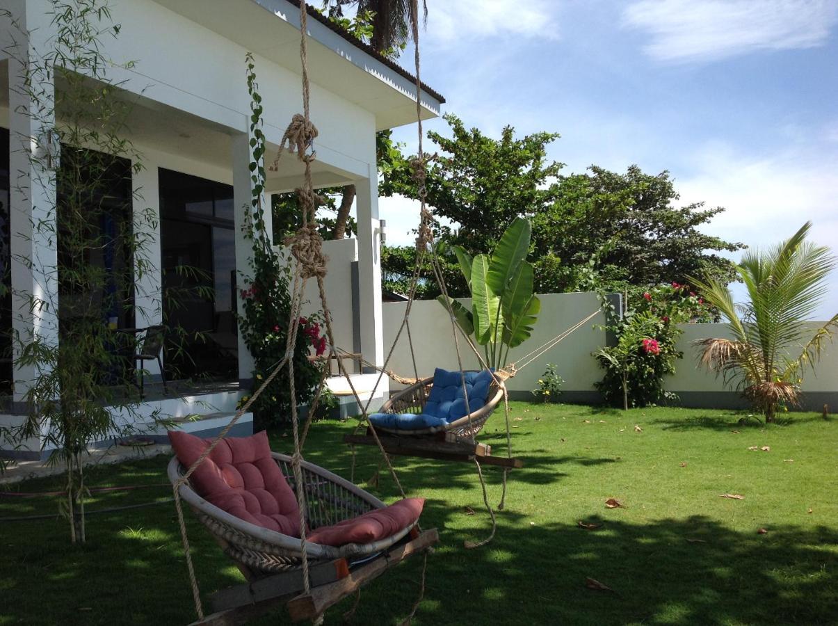 Bamboobeachvilla1 Ac New Oceanfront Pool Sunsetview Garden Kitchen Satellite Starlink Wi-Fi Dimiao Eksteriør billede