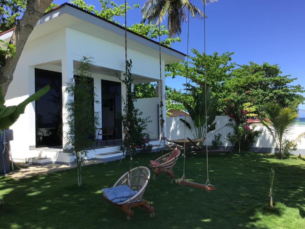 Bamboobeachvilla1 Ac New Oceanfront Pool Sunsetview Garden Kitchen Satellite Starlink Wi-Fi Dimiao Eksteriør billede