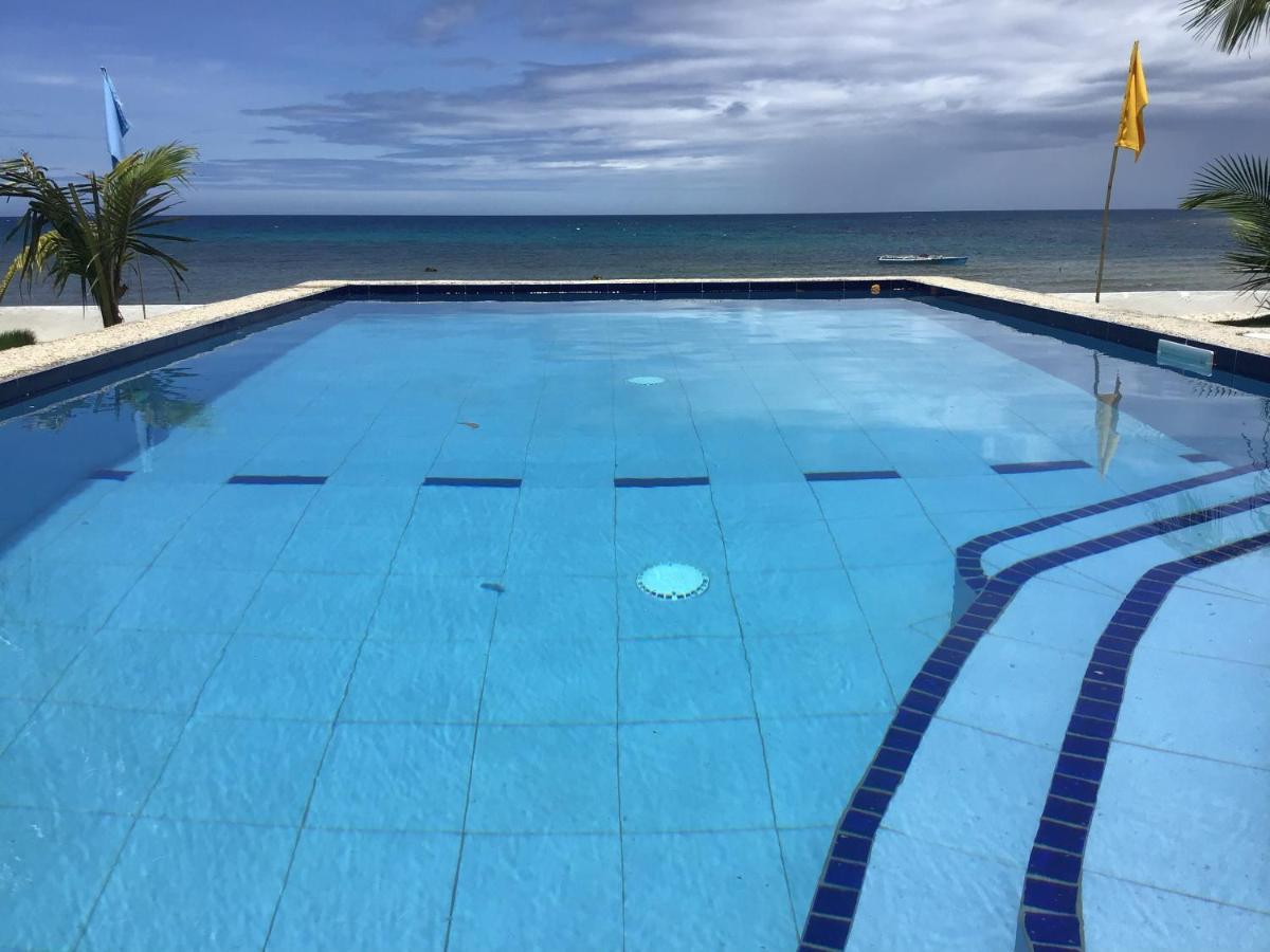 Bamboobeachvilla1 Ac New Oceanfront Pool Sunsetview Garden Kitchen Satellite Starlink Wi-Fi Dimiao Eksteriør billede